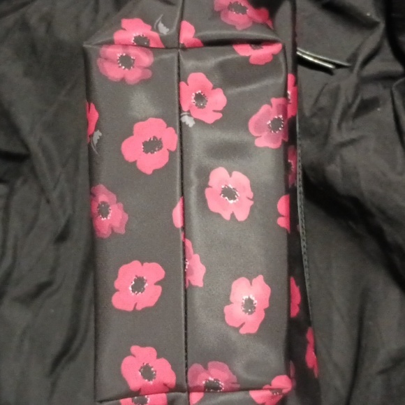 Kate Spade makeup bag, medium size. Black with red poppies. - Picture 4 of 5